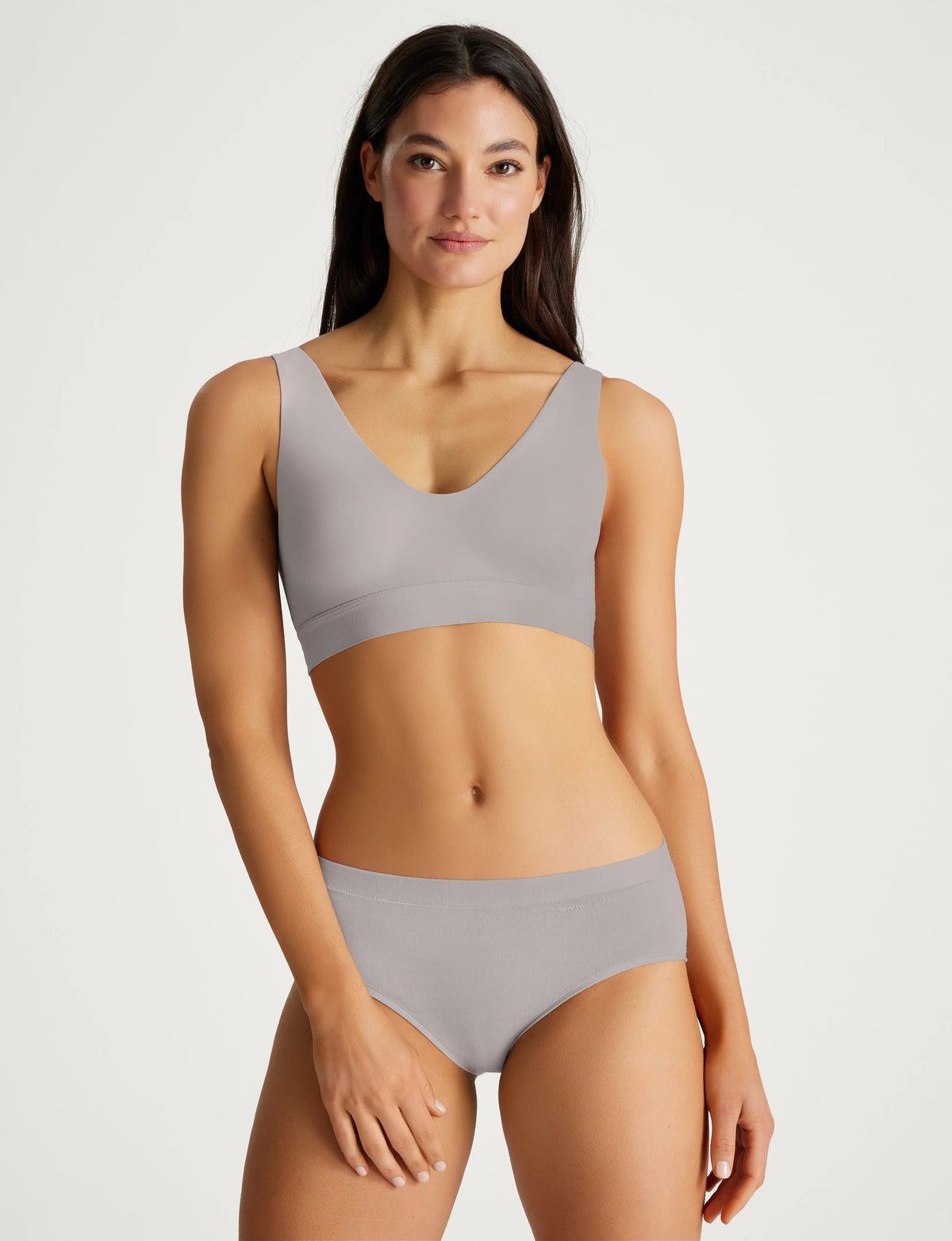 Second Skin Pullover V-Neck Bra